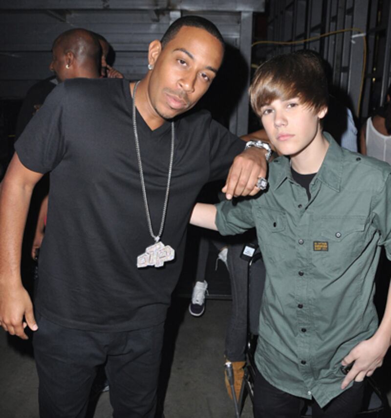 galleries/2011/02/10/justin-bieber-movie/bieber-movie---ludacris_zmdcws