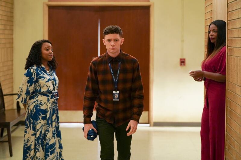 221005-abbott-elementary-2_f2dh9h