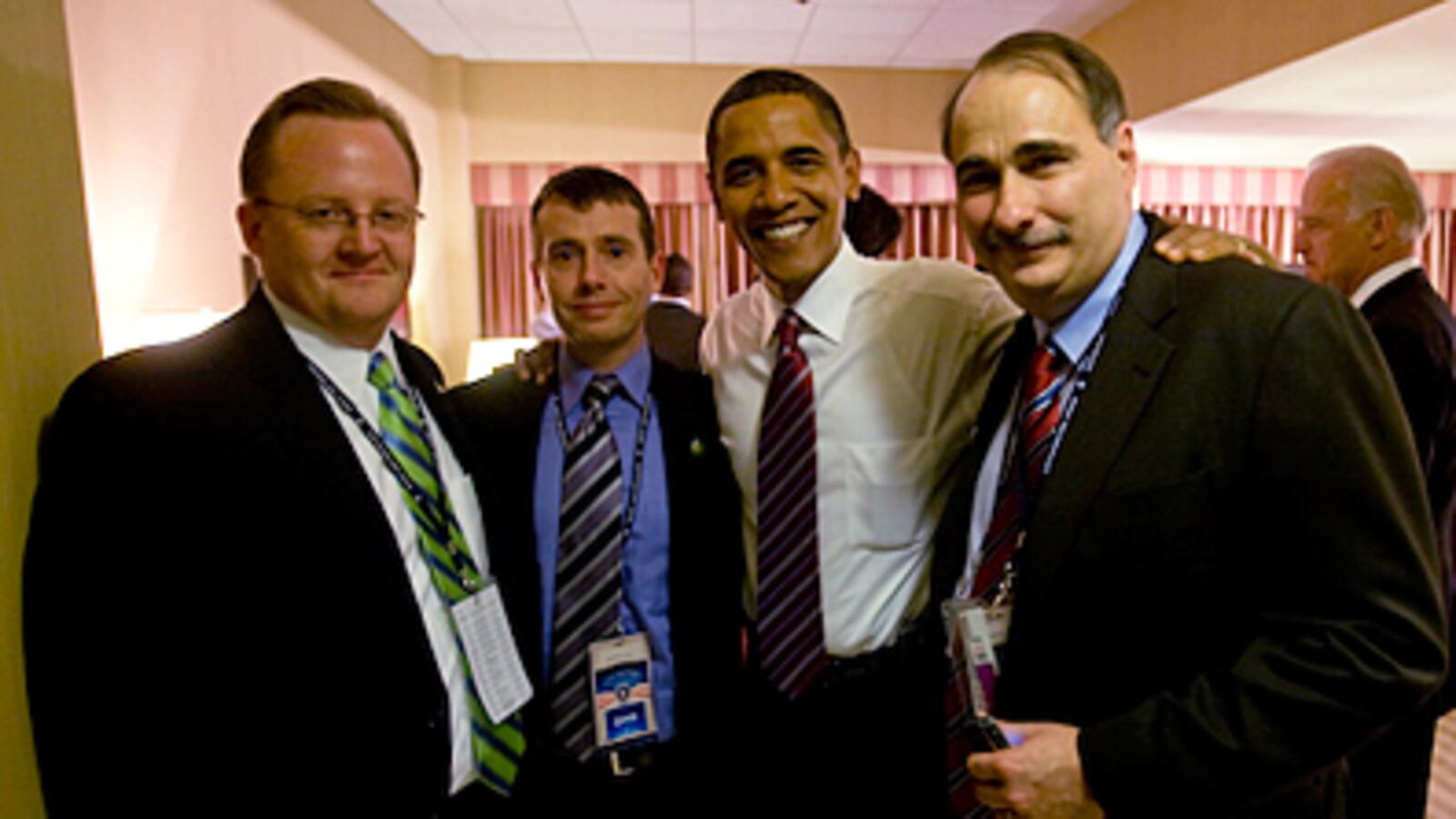 articles/2010/09/16/david-plouffe-how-tea-party-helps-democrats-in-2010/grove-david-plouffe_127141_zhhjb6