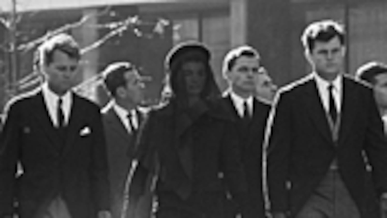 articles/2009/08/26/teddys-jfk-theory/posner-jfk-assassination-theory_45503_yosqms