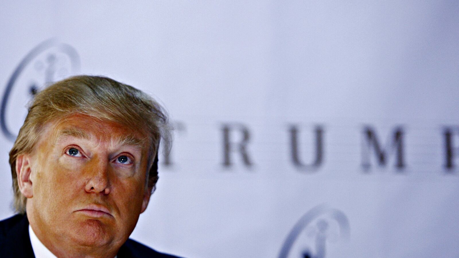 cheats/2016/08/30/ex-trump-models-recall-sweatshop-gig/160830-trump-model-cheat_czzfeo