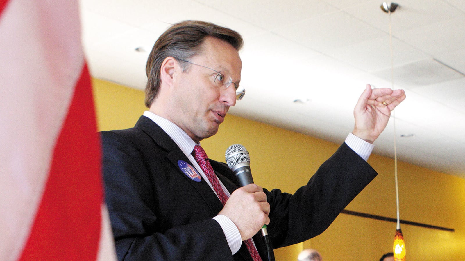 articles/2014/06/12/deconstructing-david-brat-s-shoddy-scholarship/140612-dave-brat-moss-tease_rde4dp