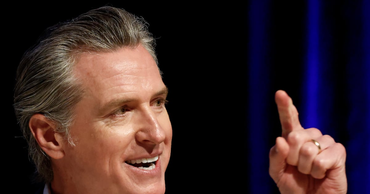 Gavin Newsom verklagt Trump, weil Zölle „irreparablen Schaden“ verursachen ...