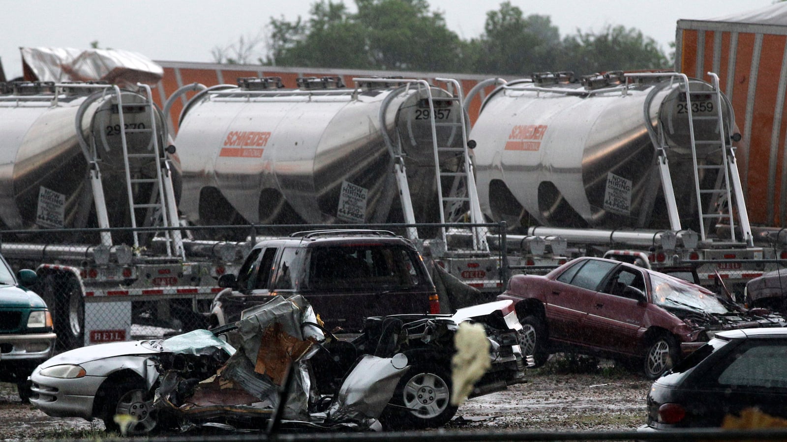 cheats/2012/04/03/tornadoes-tear-through-dallas/texas-storm_ac0dmm