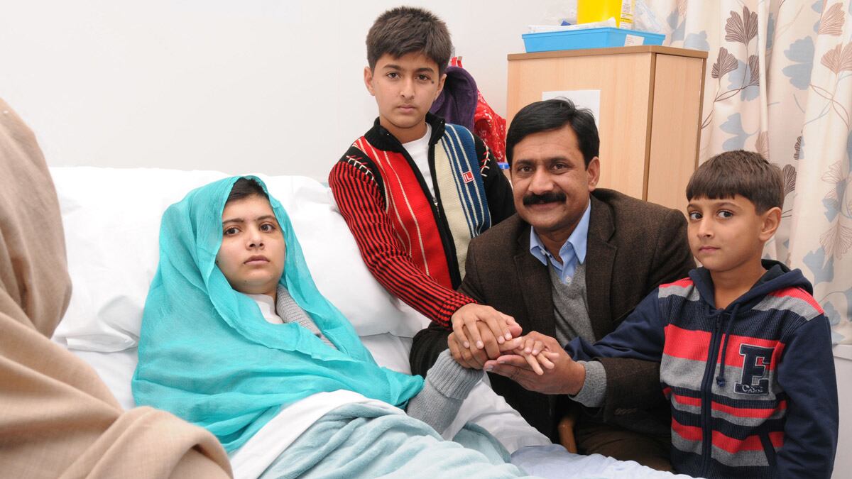 cheats/2012/10/27/malala-s-father-she-will-rise-again/malala-father-recovery-cheat_th64wo
