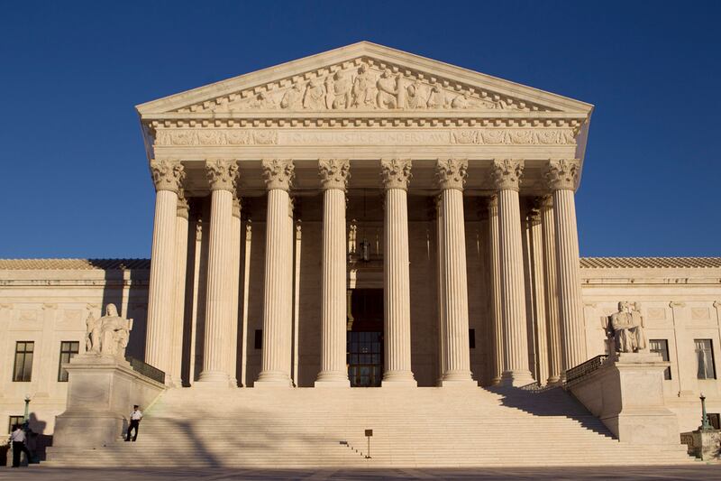 articles/2012/03/13/conservatives-go-to-court-to-stop-free-market-healthcare/supreme-court_b5xe9r