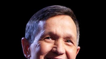 cheats/2011/05/24/kucinich-may-move-to-washington/nerds-with-game---dennis-kucinich_t7comu