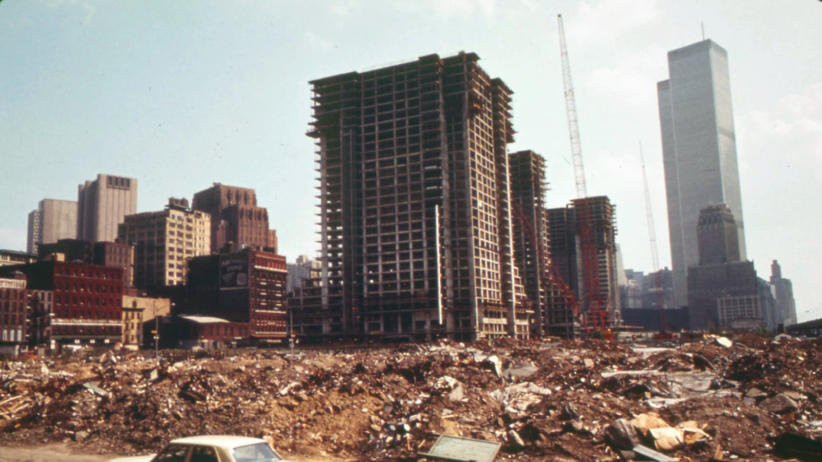 articles/2016/05/29/westway-new-york-s-great-highway-that-never-was/160528-troy-lost-highway-tease_cz1bwt