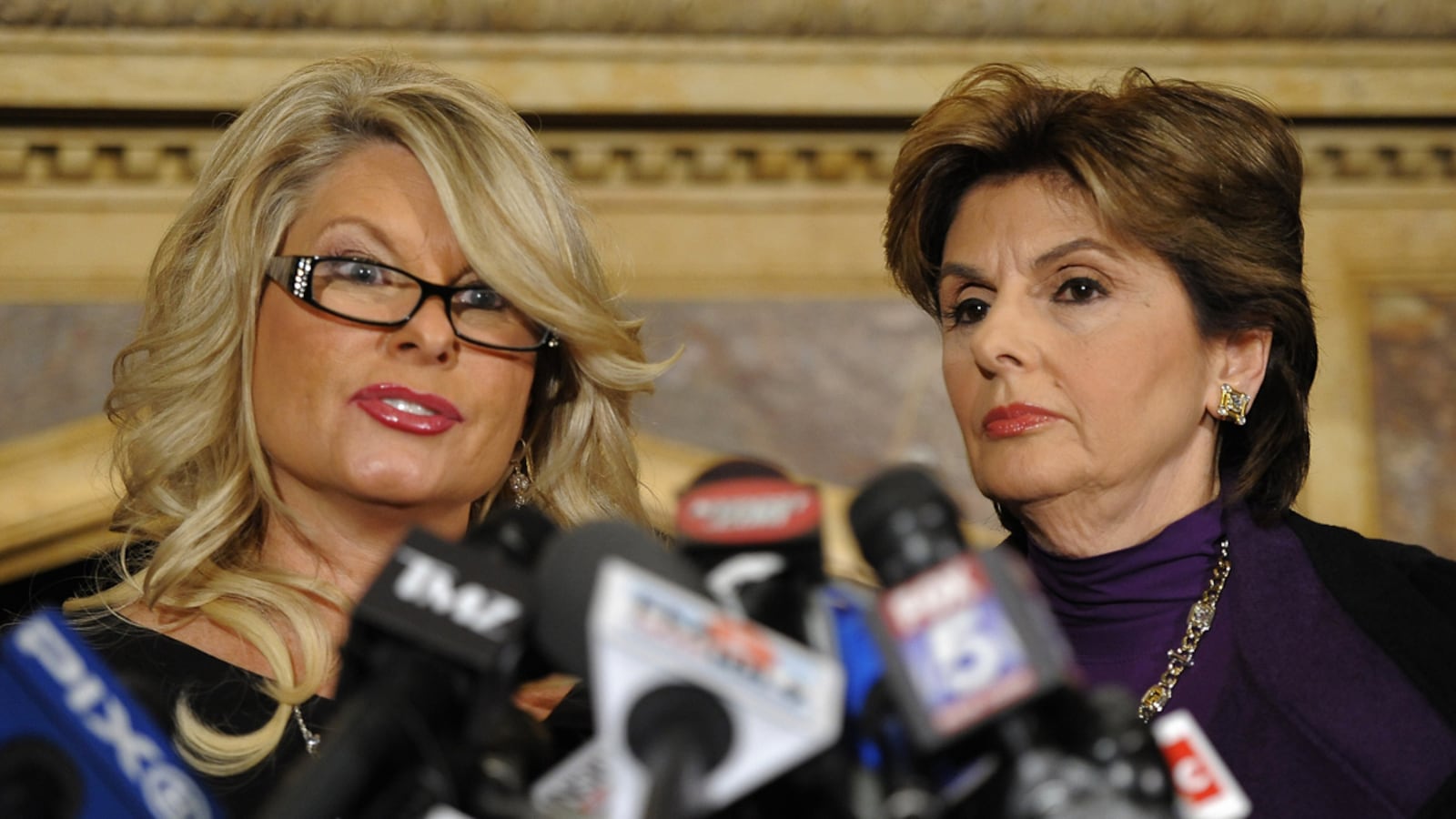 articles/2011/11/08/herman-cain-accuser-sharon-bialek-gloria-allred-s-latest-media-circus/gloria-allred-bernstein-teaser_i45yy5