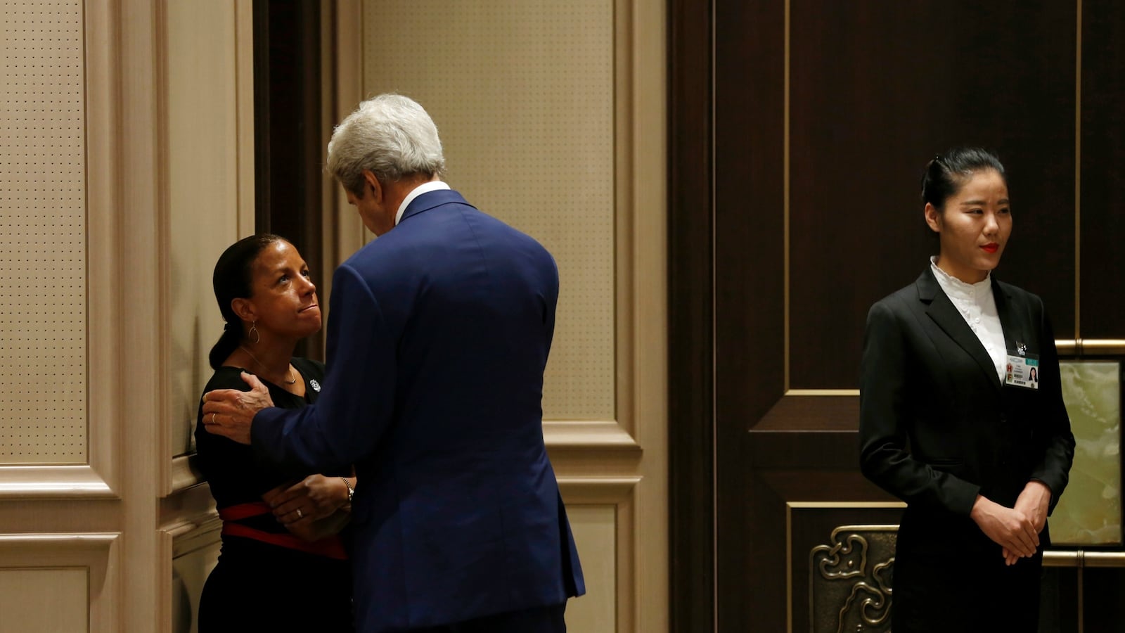 cheats/2016/09/03/g20-begins-with-china-u-s-spat-on-tarmac/160903-rice-china-spat-cheat_dsdukw