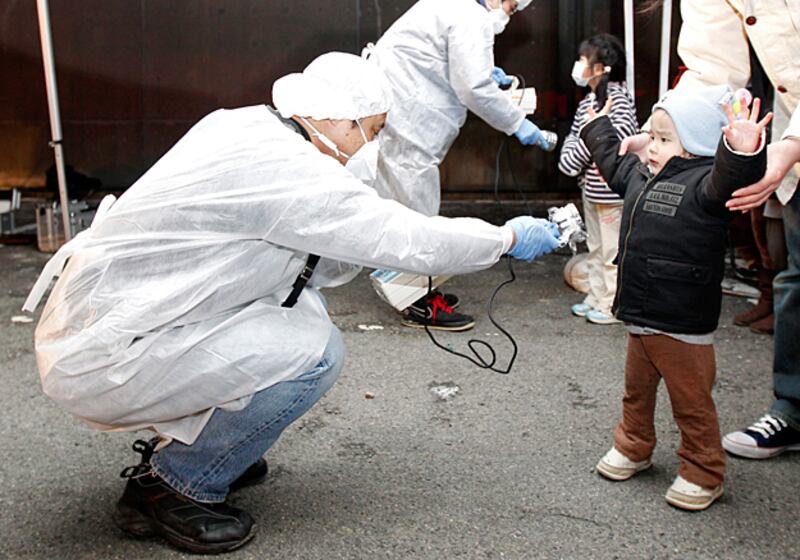 galleries/2011/03/11/quake-tsunami-hit-japan/japan-update-3_ll0ens