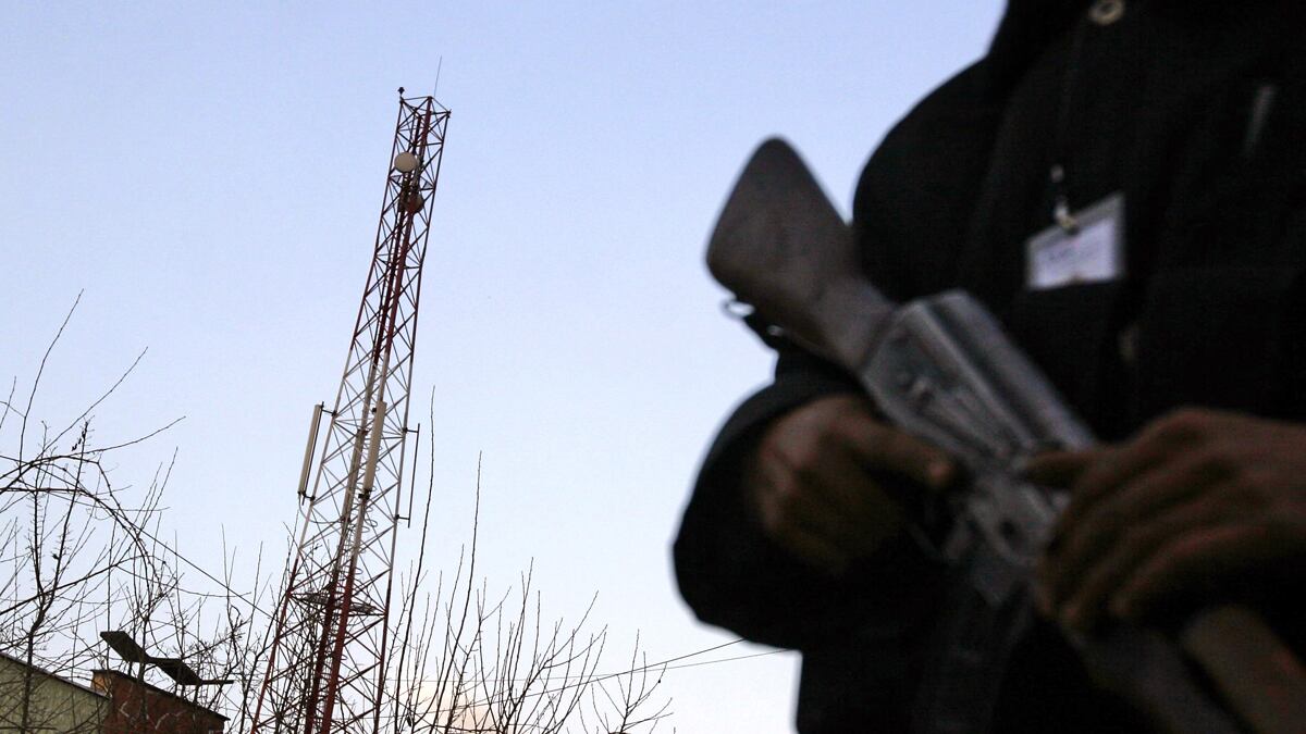 cheats/2011/06/12/u-s-funding-shadow-internet/shadow-internet-cheat_gozeqo