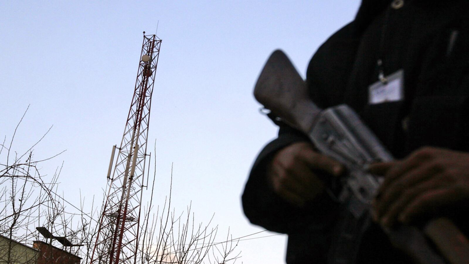 cheats/2011/06/12/u-s-funding-shadow-internet/shadow-internet-cheat_gozeqo