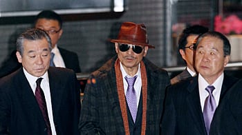 cheats/2011/04/10/japans-yazuka-boss-kenichi-shinoda-released-from-prison/yakuza-mob-boss_lcezbk