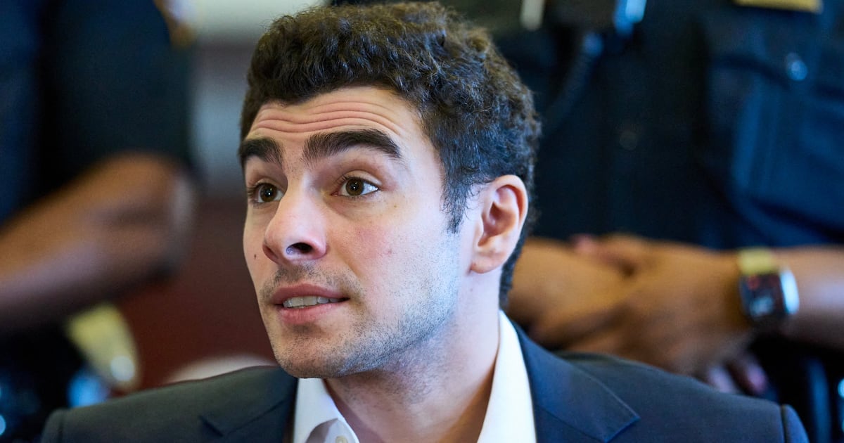 Luigi Mangione’s Lawyers Allege Conflict of Interest for Bondi