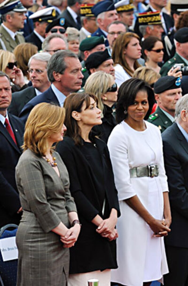 galleries/2009/06/03/photo-album-obama-s-trip-to-the-mideast-and-europe/obama-trip-d-day-6_qi1ucc