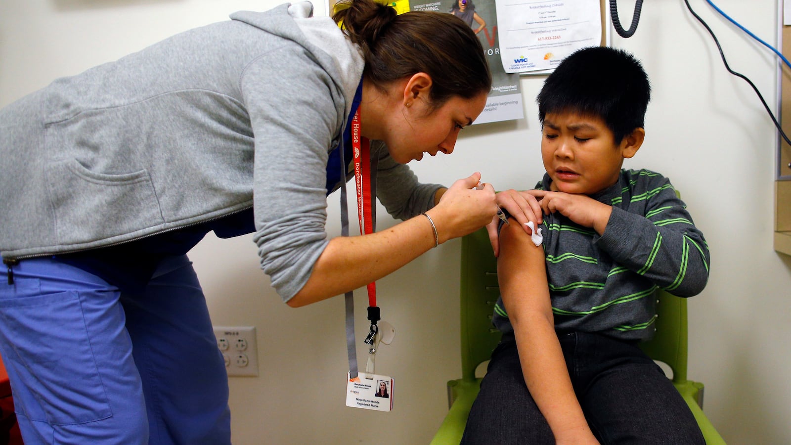 2013-01-12T120000Z_1826299477_GM1E91D00G401_RTRMADP_3_USA-FLU_ncgfri