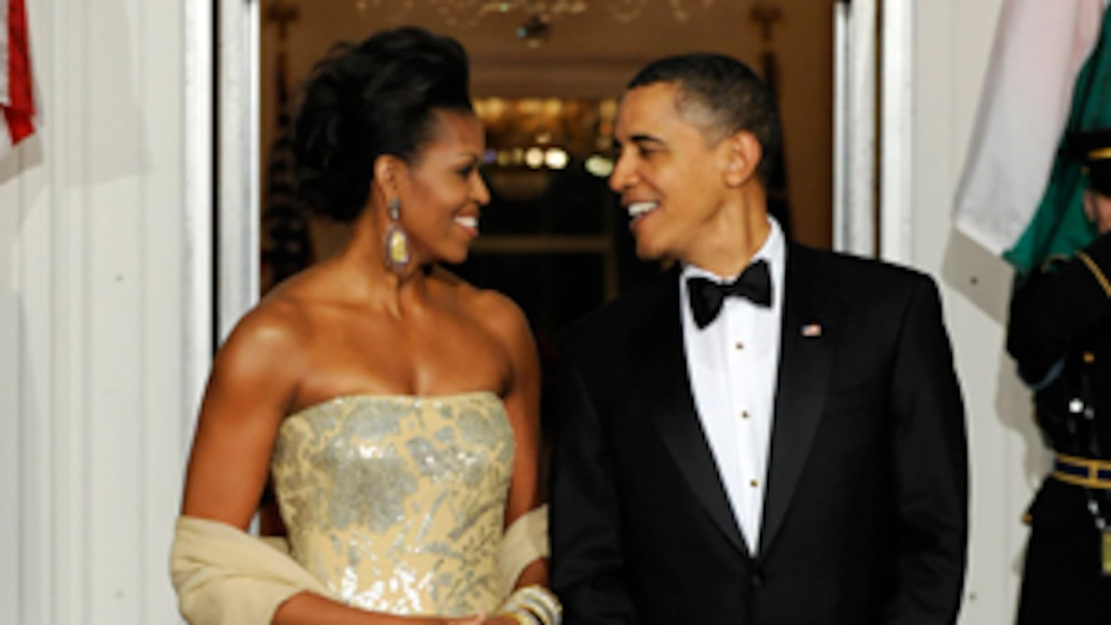 galleries/2009/11/24/white-house-state-dinner/state-dinner---obamas_fcwnu9