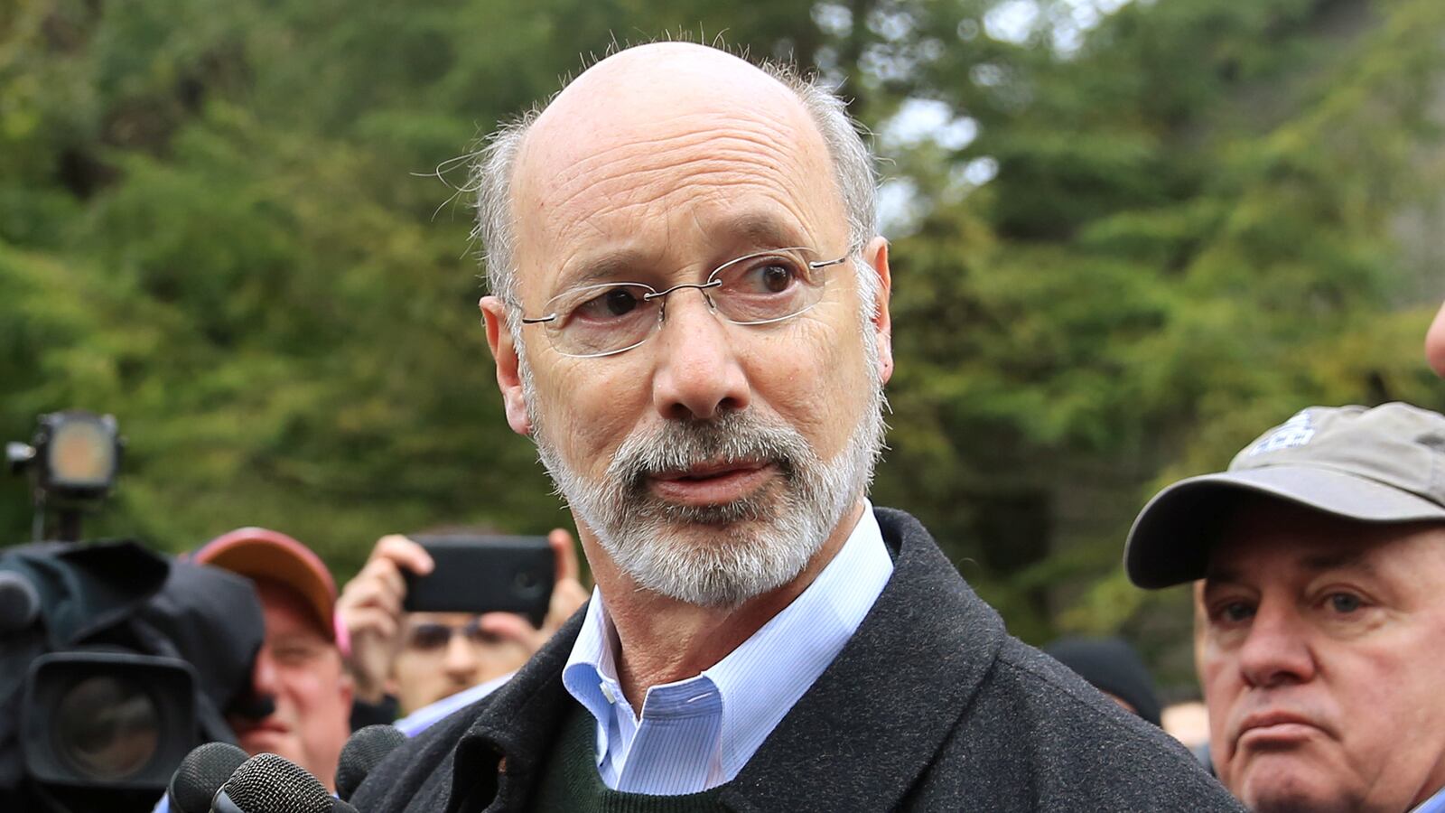 2018-10-27T190554Z_1912450508_RC1D5A614D50_RTRMADP_3_PENNSYLVANIA-SHOOTING_cyhope