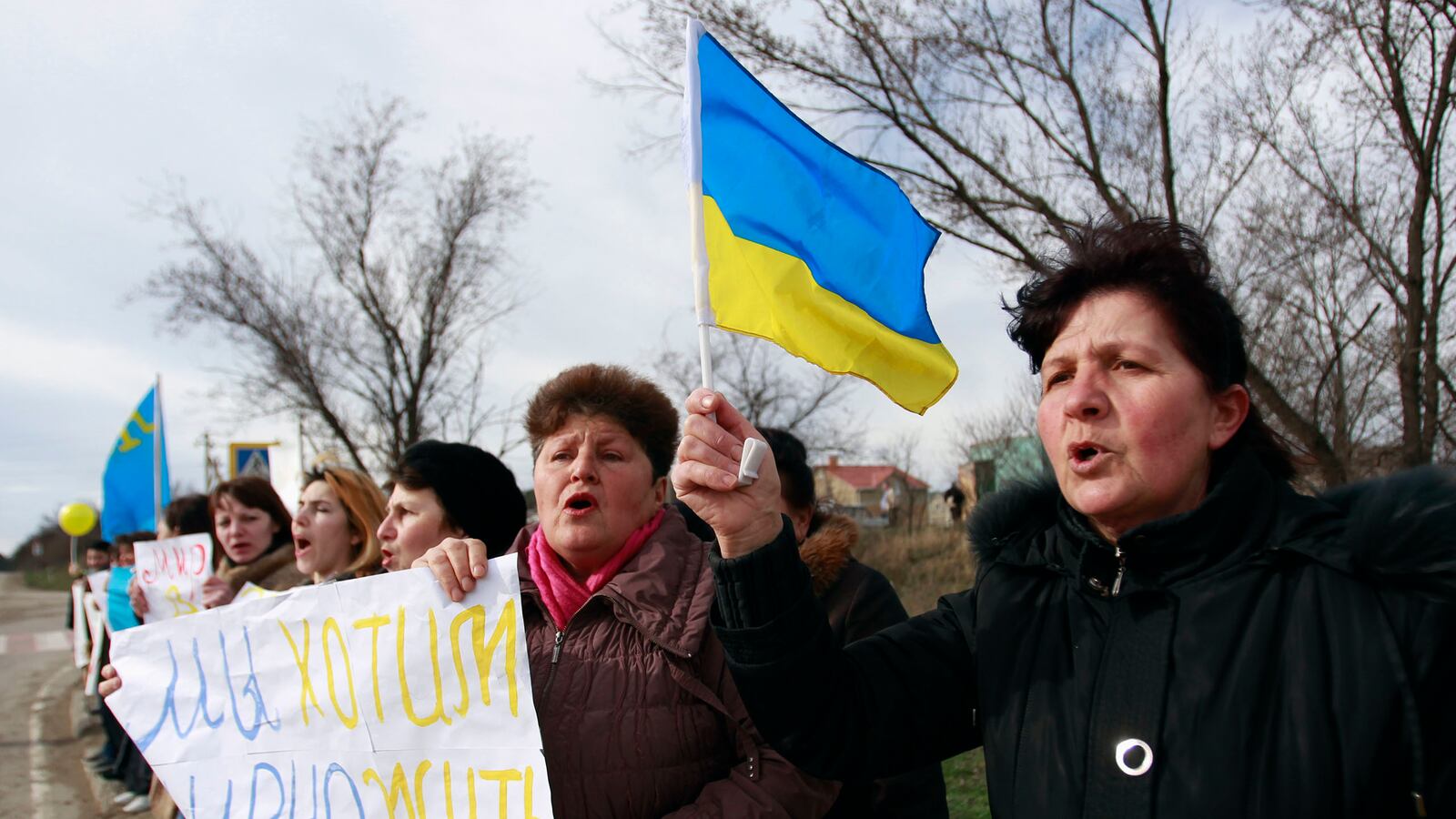 cheats/2014/03/06/u-s-sanctions-russians/140306-ukraine-sanctions-cheat_rj2cxx