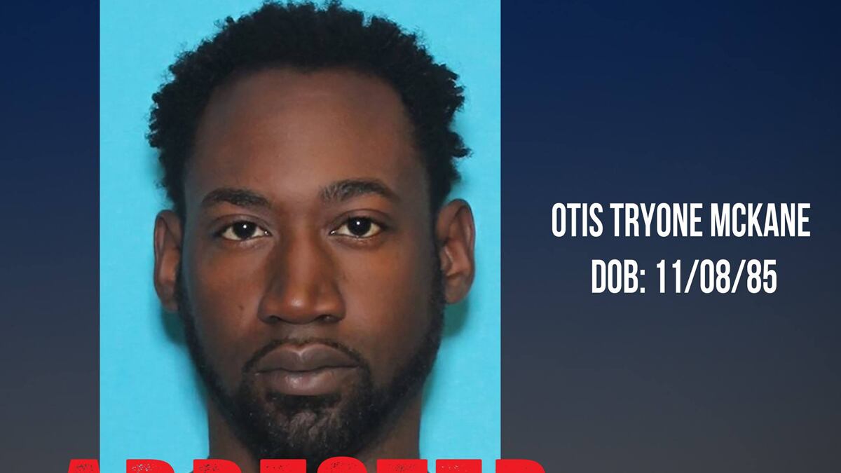 cheats/2016/11/22/suspect-arrested-in-texas-cop-ambush/161122-san-antonio-police-shooter-arrest-cheat_ihrdbv