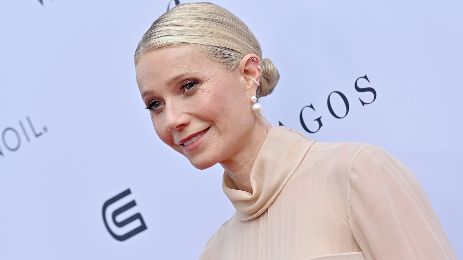 Gwyneth Paltrow revealed that she and Meghan Markle have a “text friendship.”