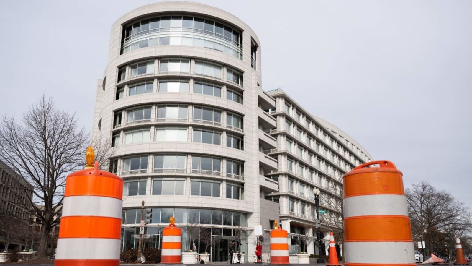 Lawyers for Biden discovered classified documents and handed them over to the National Archives.