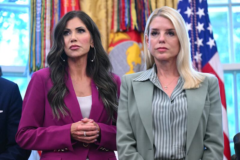 US Secretary of Homeland Security Kristi Noem (L) and US Attorney General Pam Bondi (R)