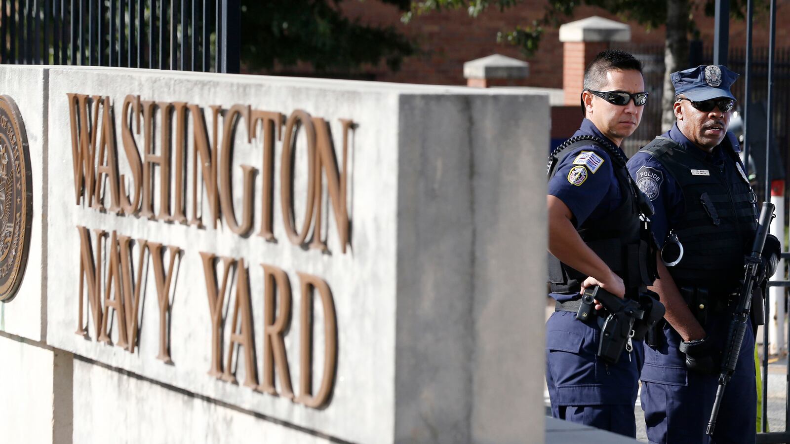 articles/2013/10/01/the-security-clearance-system-does-not-work/130930-green-security-clearance-tease-embed_zicwwq