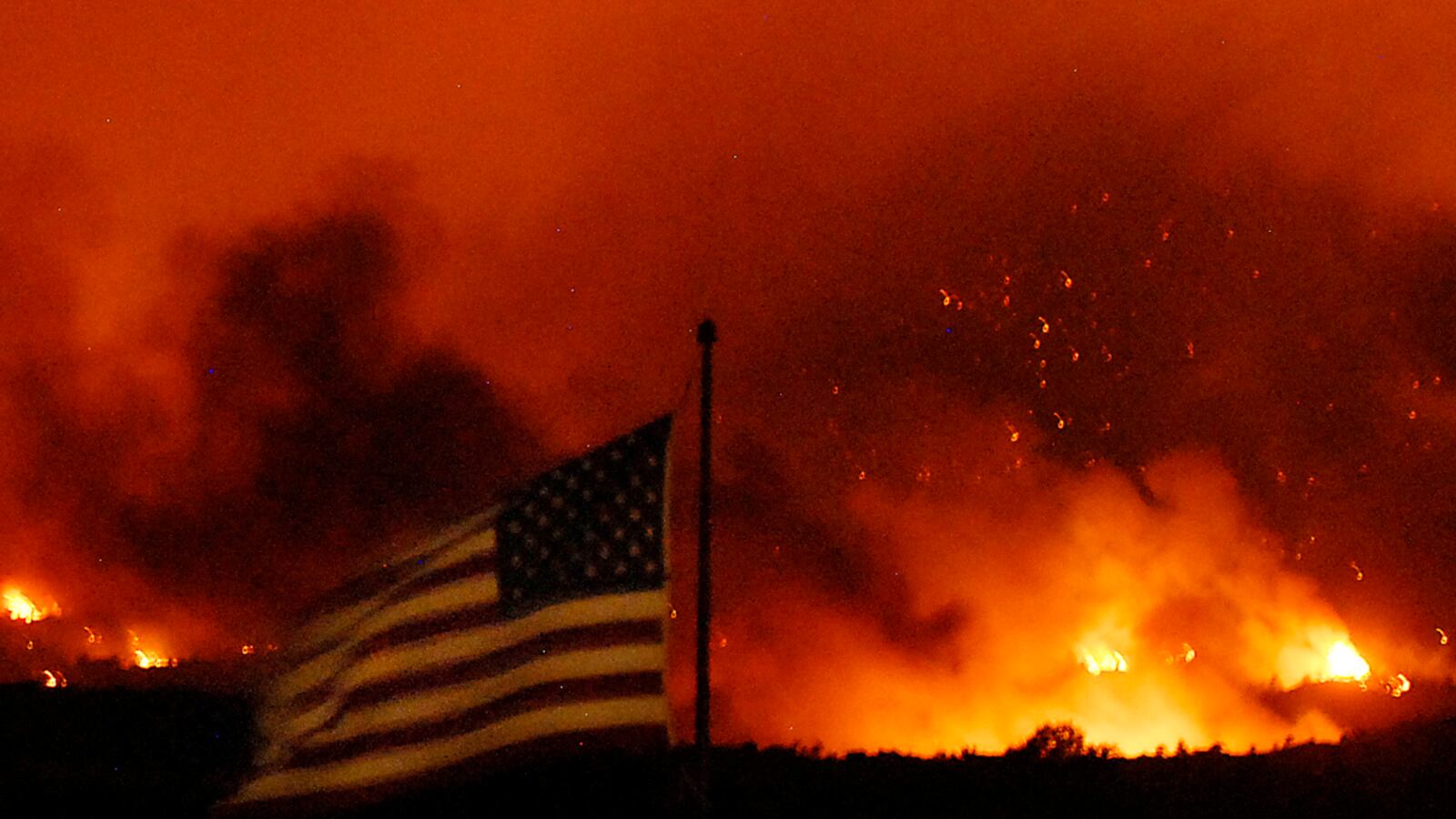 articles/2012/06/28/colorado-blazes-remind-us-that-national-policy-on-fire-needs-a-fix/co-wildfires-pyre_p406yx