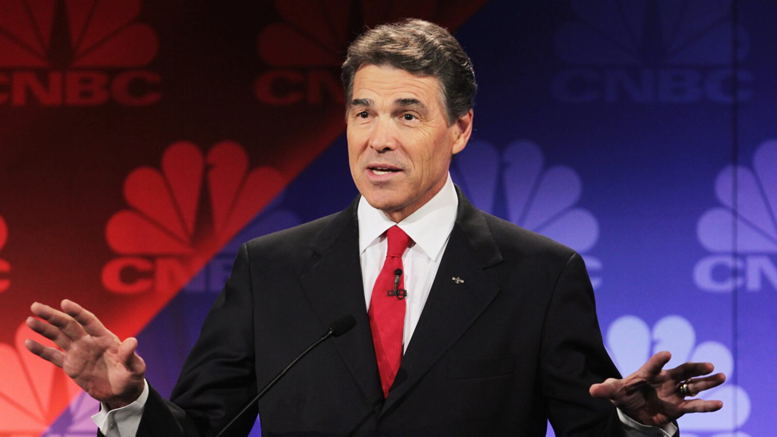 cheats/2011/11/17/perry-challenges-pelosi-to-debate/rick-perry-town-hall-citizenship-cs_i1ubku