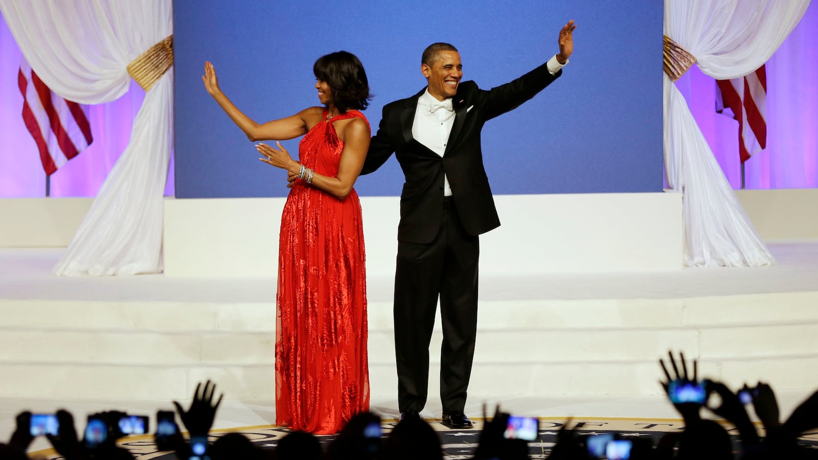 articles/2013/01/21/michelle-obama-wears-a-second-inaugural-ball-gown-by-jason-wu/130121-michelle-obama-ball-dress-wilkinson-tease_prcou8