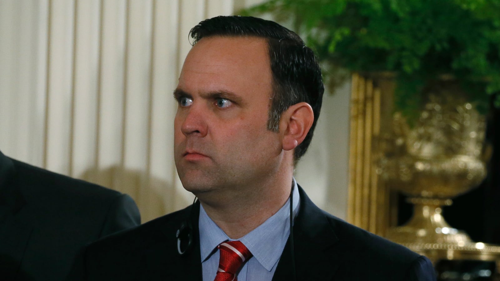 170910-dan-scavino-irma-fakes-cheat_yg1oha