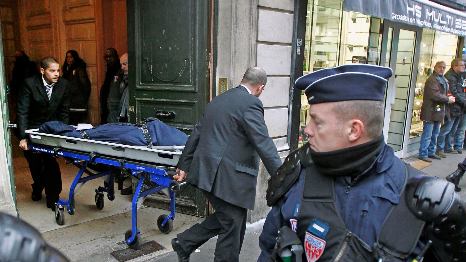 articles/2013/01/10/slaughter-in-paris-who-killed-the-kurds/130110-kurdish-activists-killed-paris-dickey-tease_j4narb