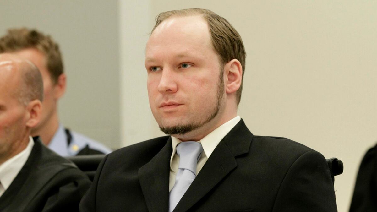 cheats/2012/08/13/norway-cops-too-slow/norway-police-could-caught-breivik-sooner-cheat_eolsgg