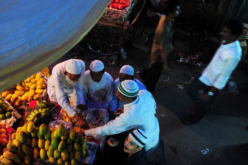 galleries/2013/08/08/best-photos-of-ramadan-2013-from-around-the-world/best-ramandan-15_byj38y