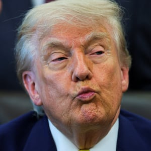 U.S. President Donald Trump reacts as U.S. Secretary of Energy Chris Wright delivers remarks to reporters about the Trump administration's support for coal energy production, in the Oval Office at the White House in Washington, D.C., U.S., June 4, 2026. REUTERS/Jonathan Ernst