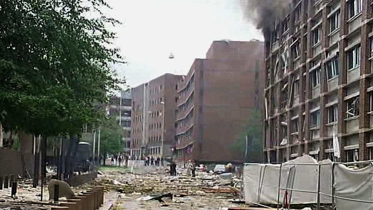 cheats/2011/07/22/explosion-rocks-oslo-gov-t-building/oslo-explosion-cheat_bvhuwo