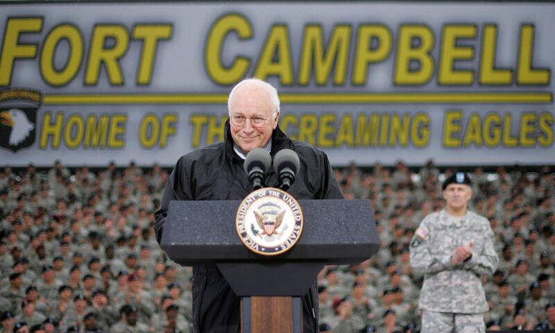Cheney speaking to soldiers returning from duty in Iraq during a “Welcome Home Rally” in 2006 at Fort Campbell, Kentucky—some 4,432 U.S. service members were killed during the conflict, while tens of thousands more were wounded.