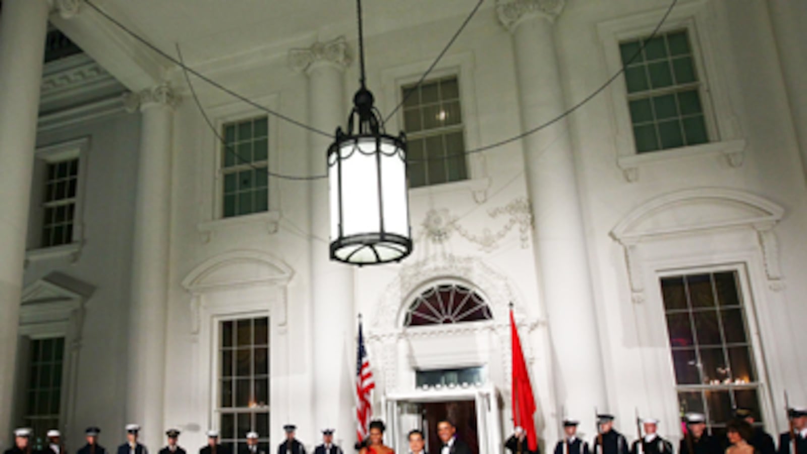 articles/2011/01/19/white-house-state-dinner-for-chinas-hu-is-all-american/stone-state-dinner_154265_jrhtzw