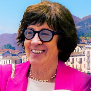 A photo illustration illo of Sen. Susan Collins and Lake Como, Italy.