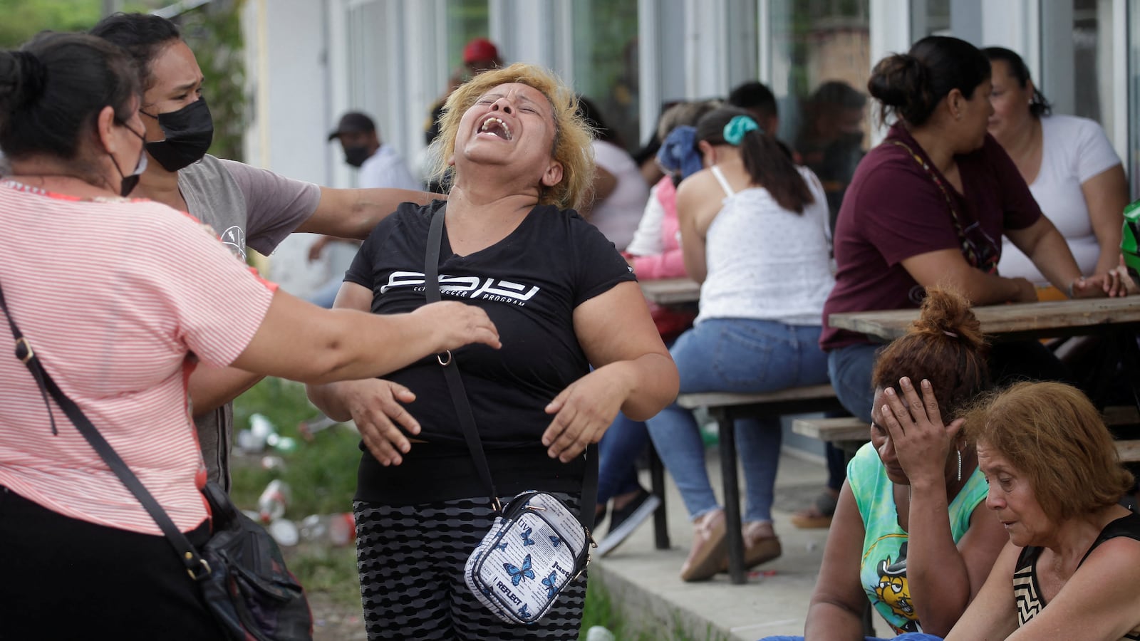 The relative of an inmate reacts following a deadly riot in Tamara, on the outskirts of Tegucigalpa, Honduras, June 20, 2023.