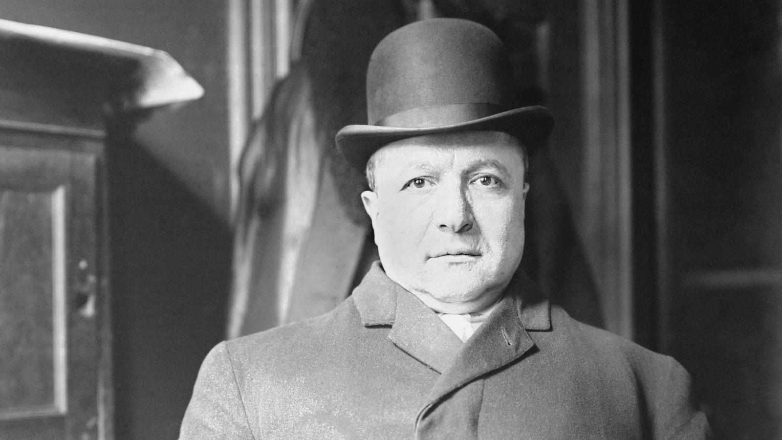 articles/2014/06/24/who-really-murdered-joe-petrosino/140624-nadeau-petrosino-tease_atxdgv