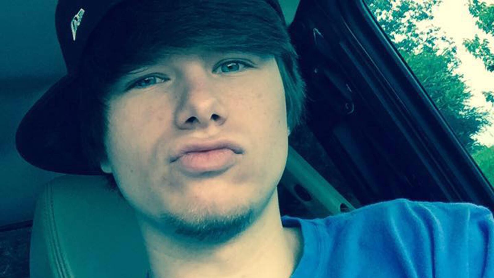 articles/2015/10/15/cops-facebook-fiend-took-teen-as-sex-slave/151015-briquelet-facebook-slave-tease_rmktvg