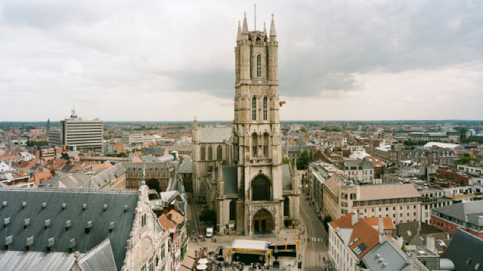 galleries/2011/02/25/sze-tsung-leong/sze-tsung-leong---ghent_jdvjne
