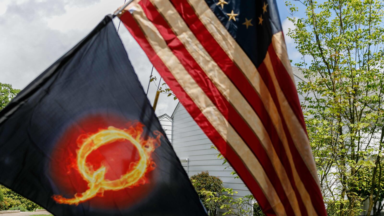 2020-04-25T201519Z_1798370433_MT1SIPA000N91M3C_RTRMADP_3_SIPA-USA_s0qs28