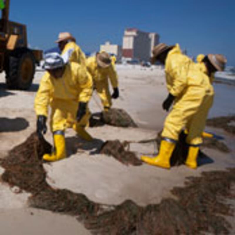 articles/2010/06/26/will-the-oil-spill-help-pass-climate-change-legislation/jacooil_109846_yvonpd