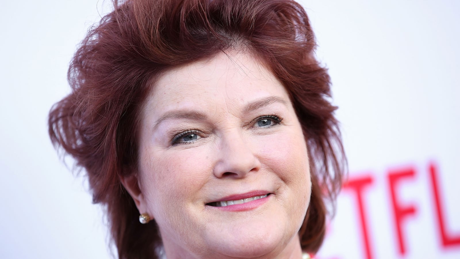 articles/2015/04/28/kate-mulgrew-bares-her-teeth/150427-fallon-mulgrew-tease_buz7qq
