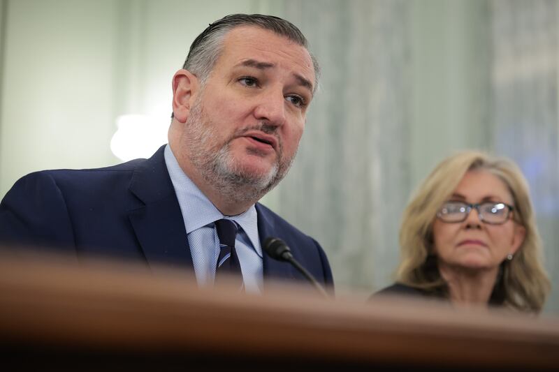 The audience for Blackburn's podcast is dwarfed by that of Cruz's.