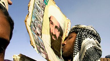 cheats/2011/05/02/bin-ladens-body-identified-by-dna/dickey-osama-supporter_177300_ap0rnv